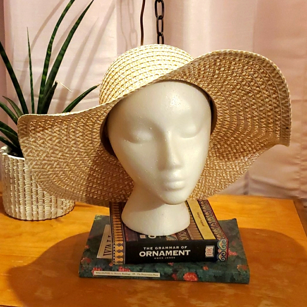Floppy Tan & Cream woven beach hat